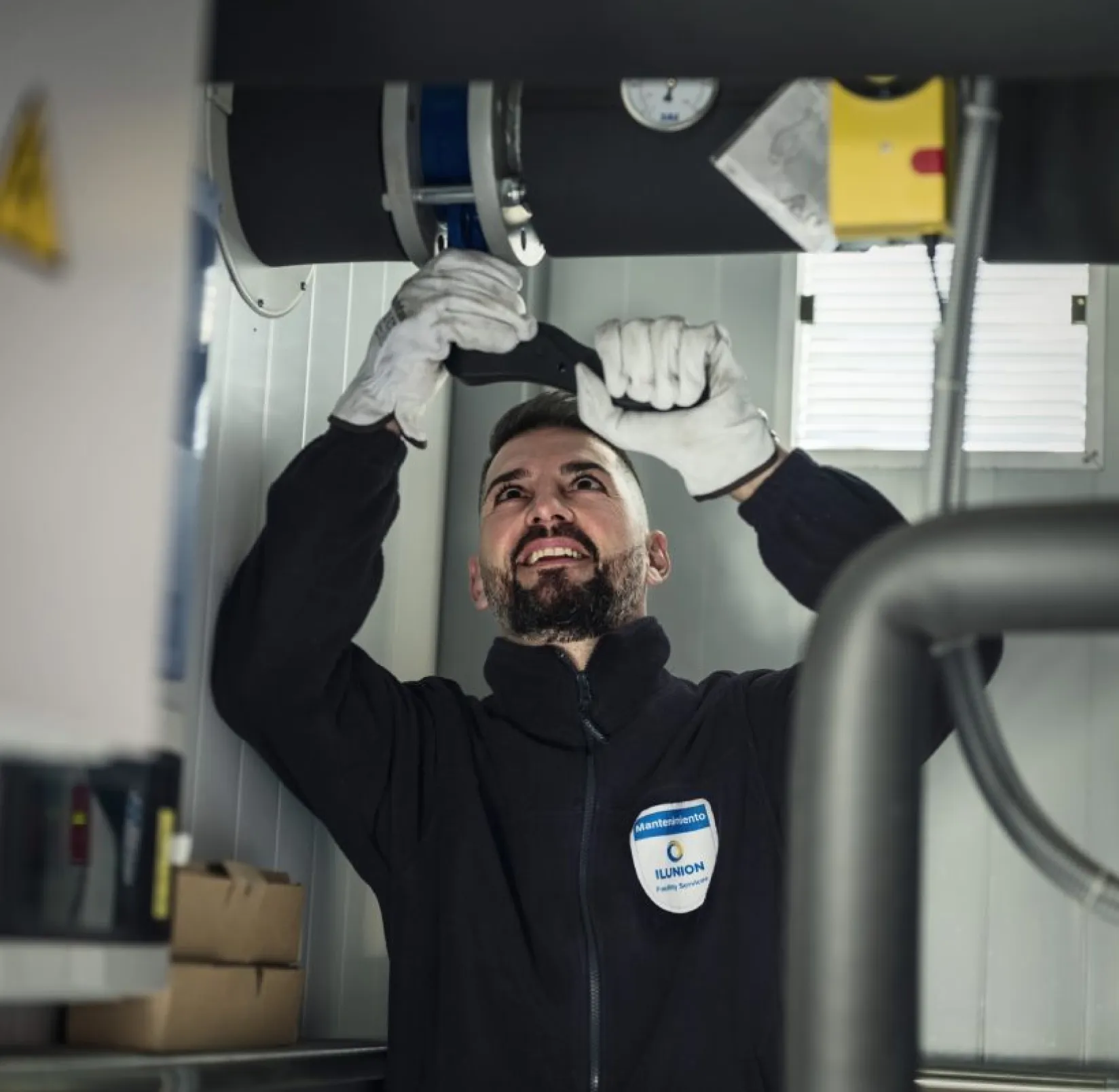 Operario trabajando.